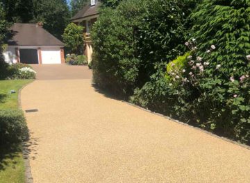 Resin bound Addaset driveway in Ascot